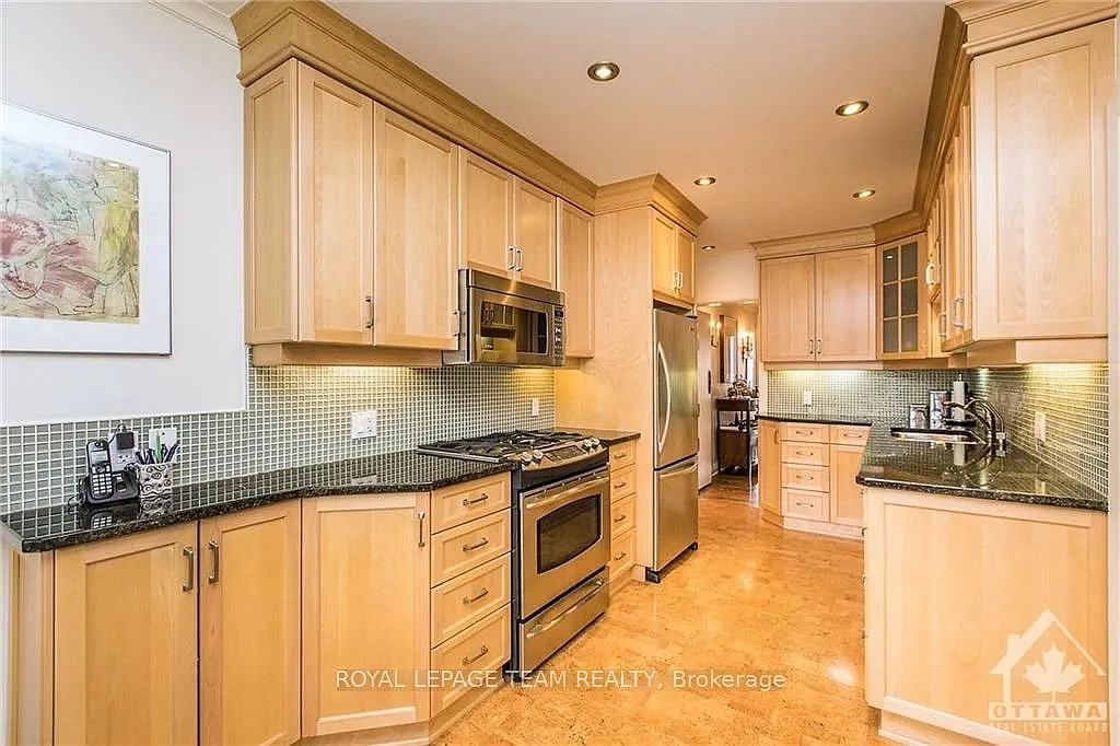 4 bed, $4,795 — Photo 2