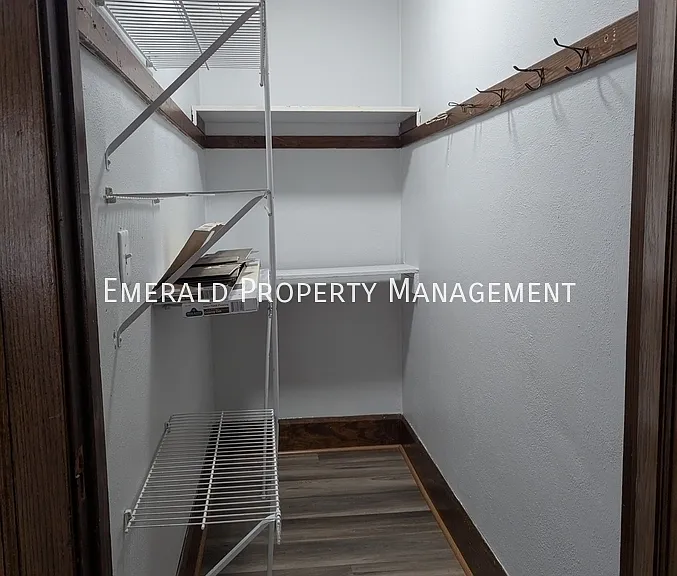1331 Evelyn St #3 — Photo 5