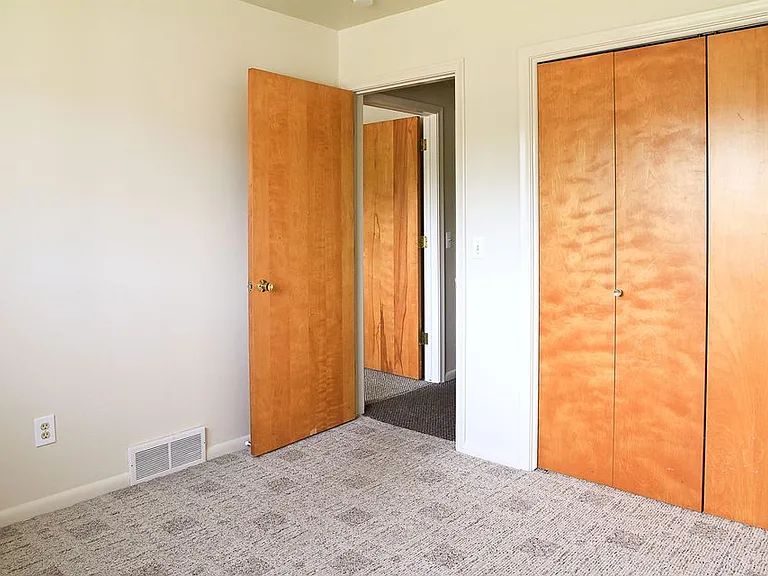 1353 Burcham Dr — Photo 5