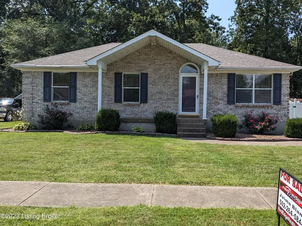 413 River Oaks Dr, Shepherdsville, KY 40165