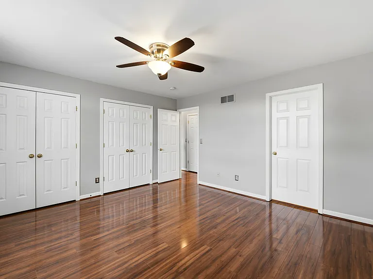 1499 Stonefield Dr — Photo 5
