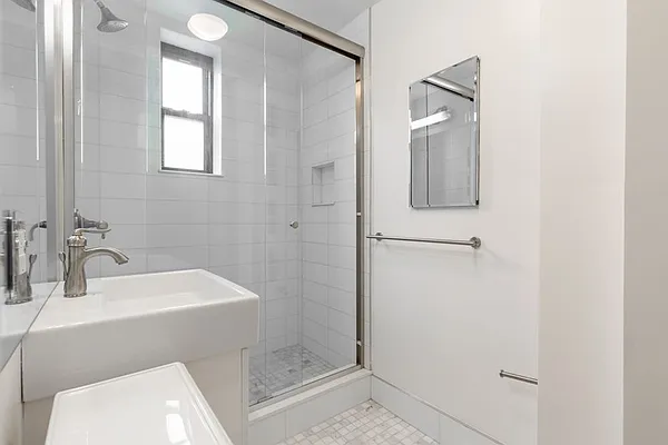 Rented by Stonehenge NYC LLC | media 5