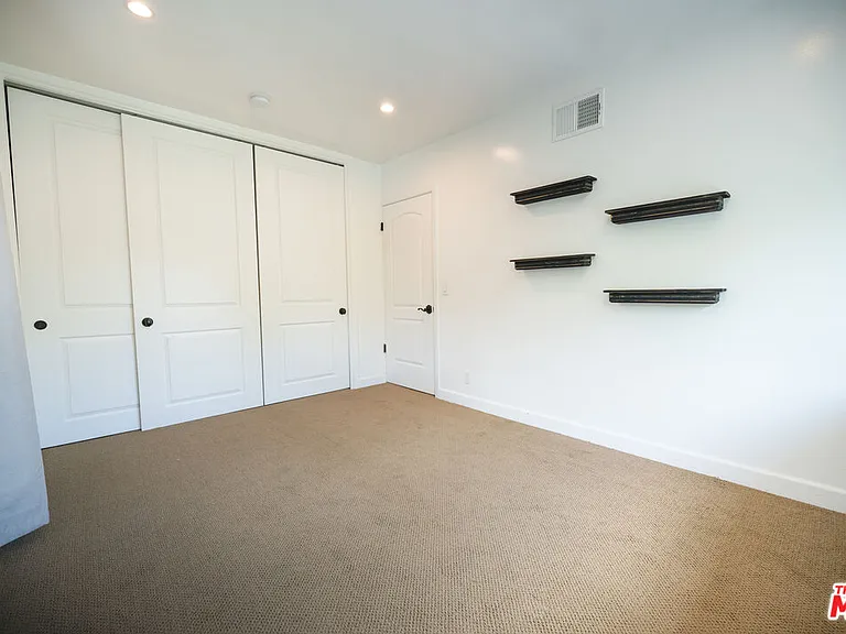503 N Greencraig Rd — Photo 28