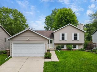 3321 Clove Dr, Madison, WI 53704