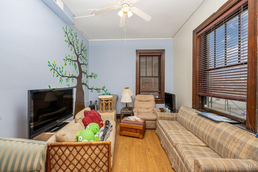 Apartment in Cincinnati, Brighton, West End - View 3