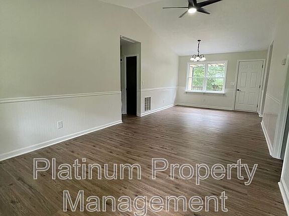 5th image of 35 Pecks Creek Ct