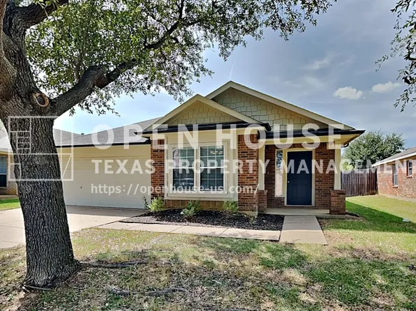 621 Soledad St, Arlington, TX 76002