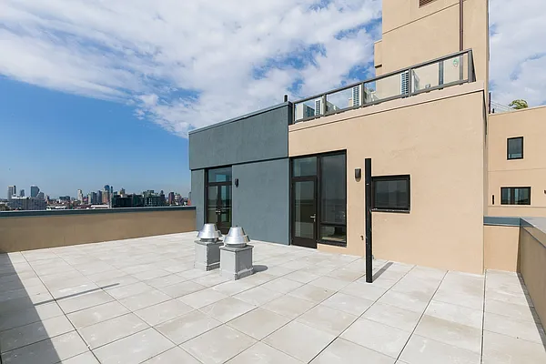 Rented by Nooklyn NYC LLC | media 151