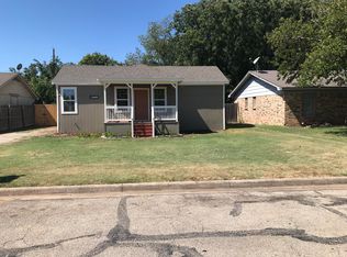 117 West Pl, White Settlement, TX 76108