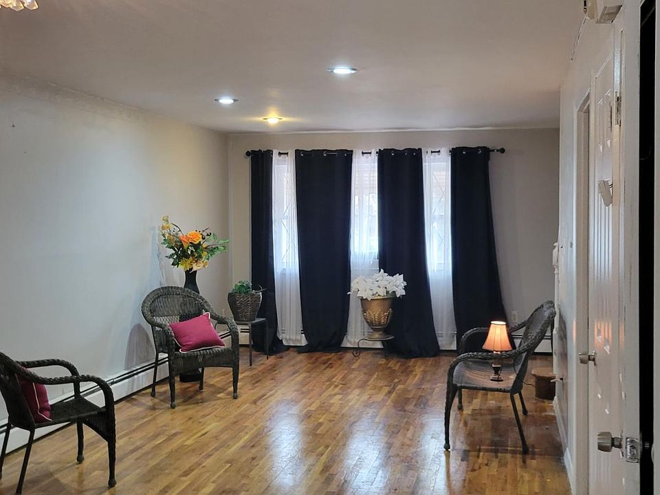 1st image of 300 Swinton Ave #2