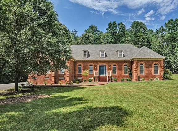 2nd image of 15475 Pine Green Ln