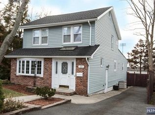 182 Park Ave, Dumont, NJ 07628