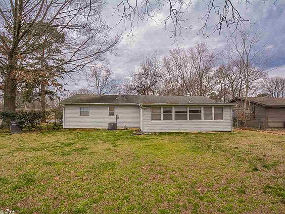 4th image of 812 Lehman Dr