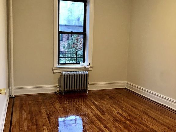 3rd image of 3715 81st St APT 5I