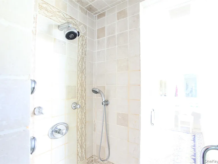 1 Augusta Ct — Photo 21