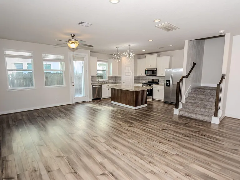4120 Split Ivy Dr — Photo 4