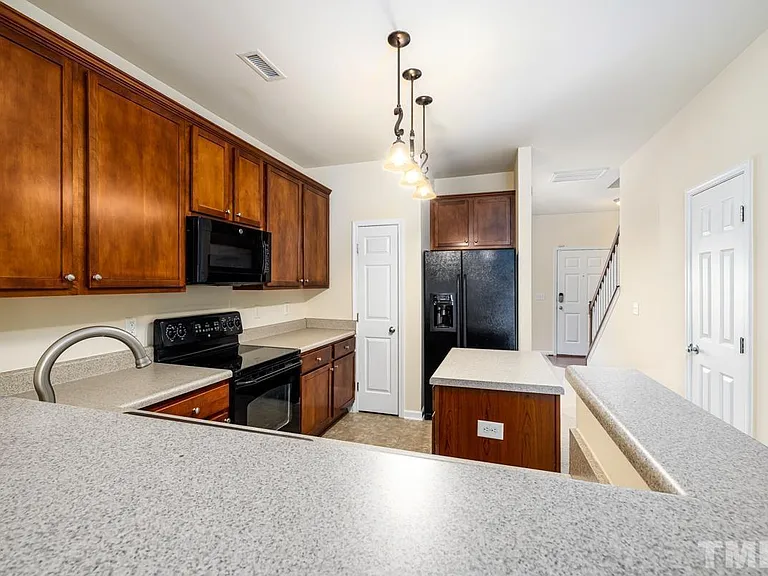 1619 Snowmass Way — Photo 5