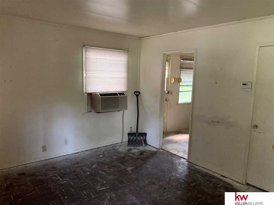 2nd image of 2026 N 40th St