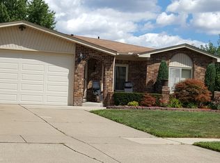 38742 Arlingdale Dr, Sterling Heights, MI 48310