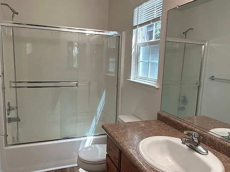 725 W 4th Ave — Photo 18