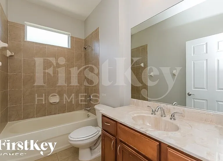 5710 Butterfield St — Photo 14