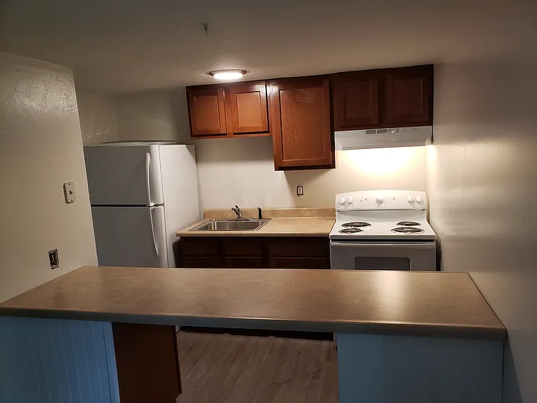 Hampshire Estates Apartments and Self Storage — Photo 18