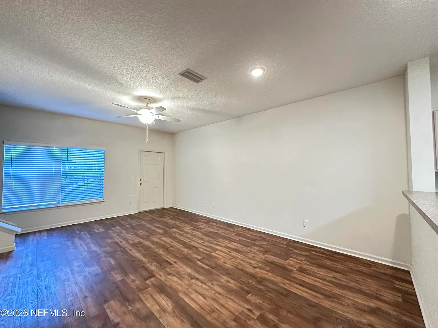 2 bed, 2.5 bath, 1222 sqft, $1,850 — Photo 4