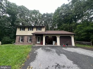 162 Stitzer Rd, Fleetwood, PA 19522