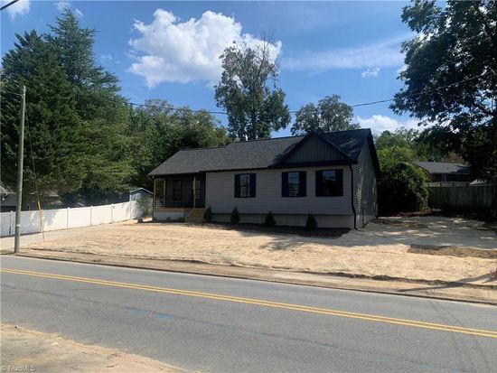 307 Fisher Ferry St, Thomasville, NC 27360