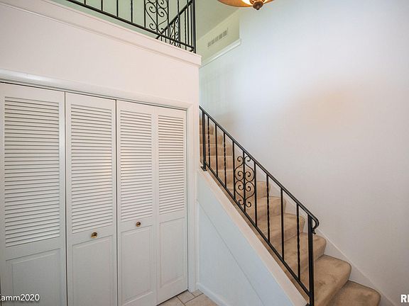 3rd image of 3906 N Brookside Dr