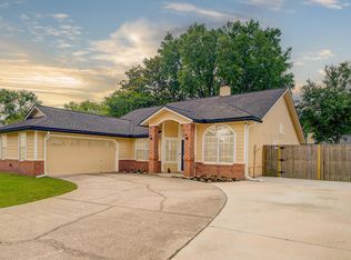 8950 Country Bend Cir N, Jacksonville, FL 32244