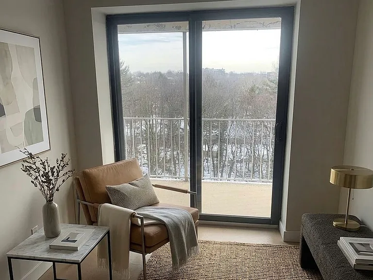 671 Bronx River Rd #7Y — Photo 4