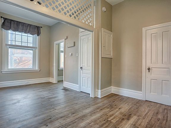 4th image of 102 S Hanover St APT 5