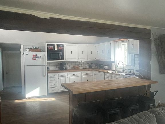 4th image of 51 Dickerson Ln