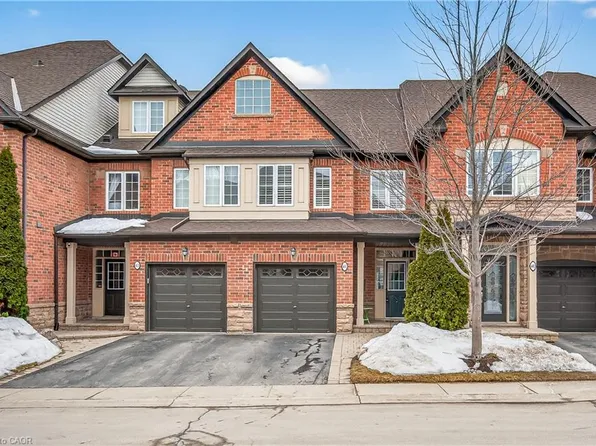 300 Ravineview Way #41, Oakville, ON L6H 7J1