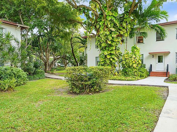 2nd image of 5645 SW 80th St #120C