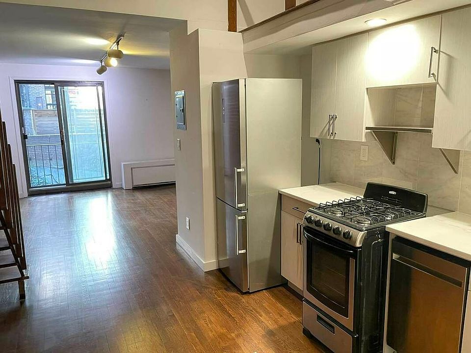 1st image of 153 E 88th St #1E