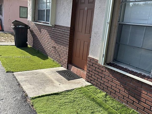 5th image of 1471 NW 22nd St