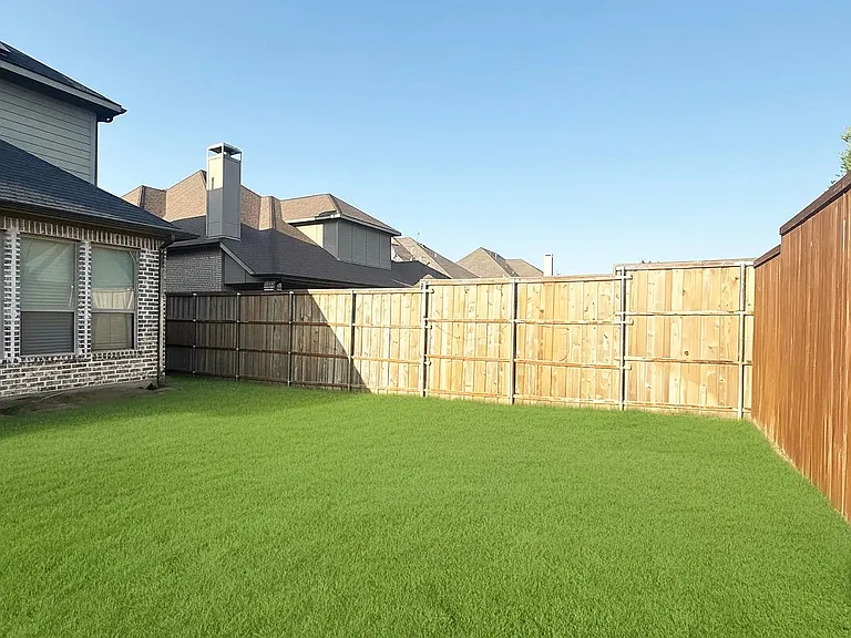14803 Huffman Ln — Photo 37