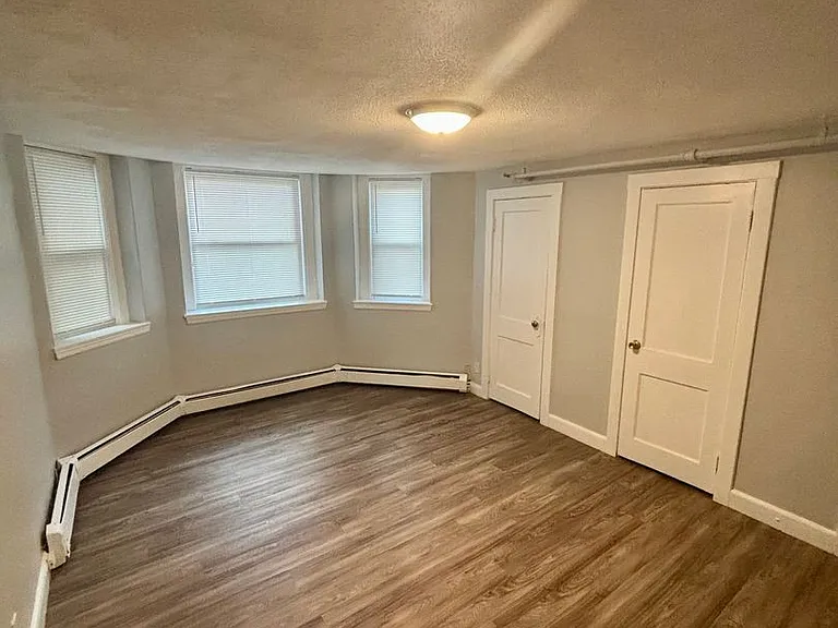 109 Broad St #3B — Photo 5
