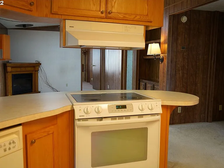 485 Myeena Loop — Photo 8