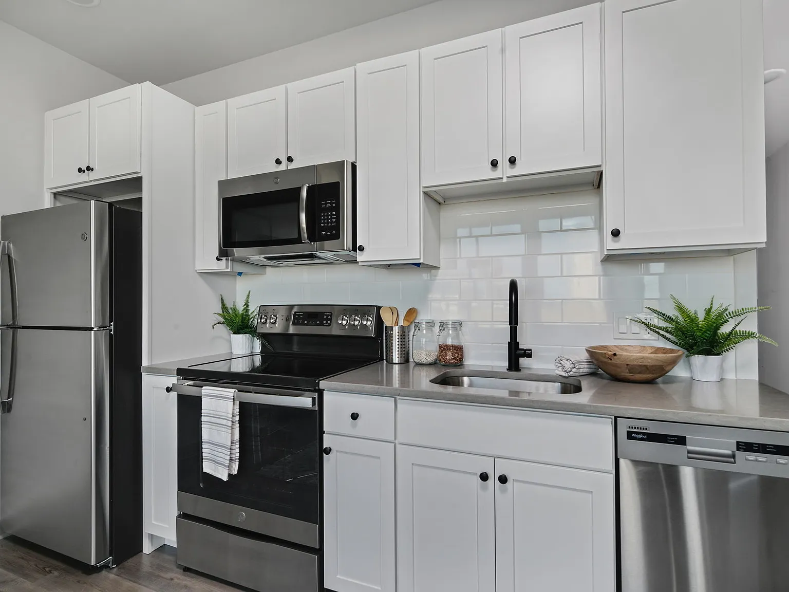 1 bed, $1,395 — Photo 1