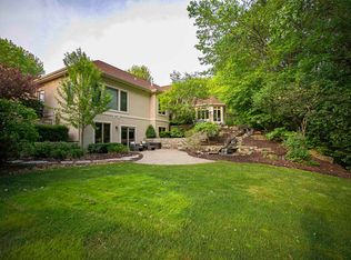 2471 Whistling Swan Ct, Menasha, WI 54952