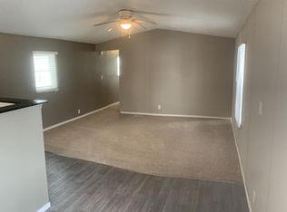 406 22 1/2 St NW, Stewartville, MN 55976