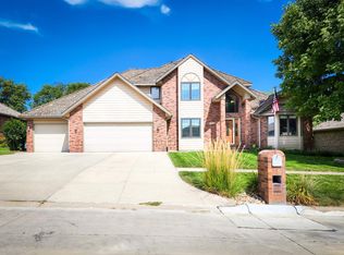 3412 Golf View Dr, Norfolk, NE 68701