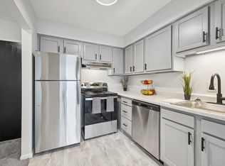 Center Court Apartments, Columbus, OH 43229