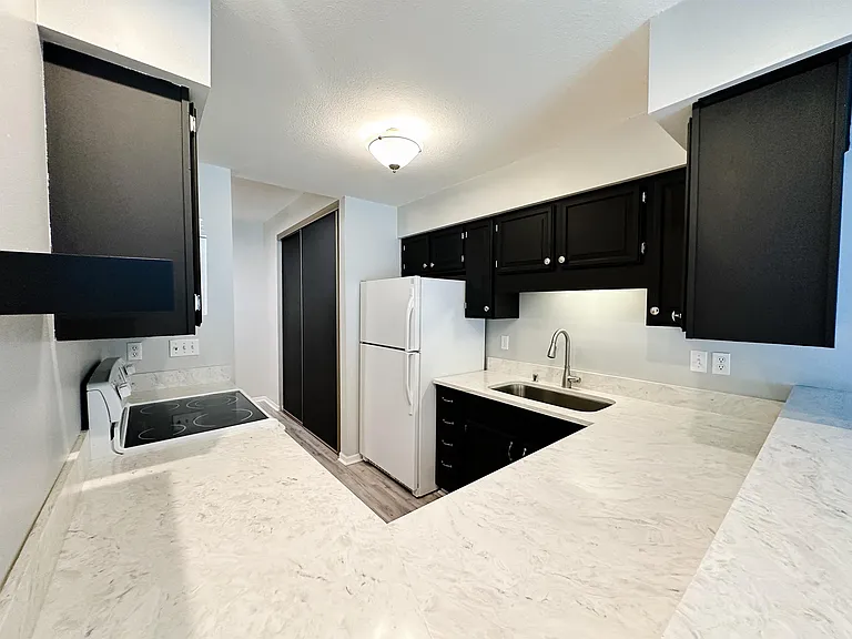 1392 Carling Dr #104 — Photo 14
