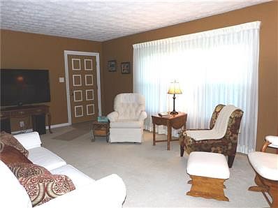 New tiled covered front porch.