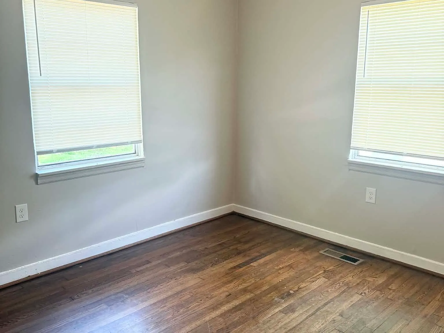 3 bed, 1188 sqft, $995 — Photo 4