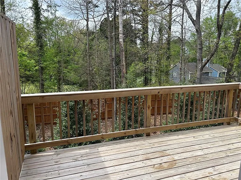 3715 Davis Cir — Photo 20